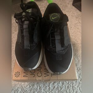 Nike Crater Impact Sneakers Black and Green 4y